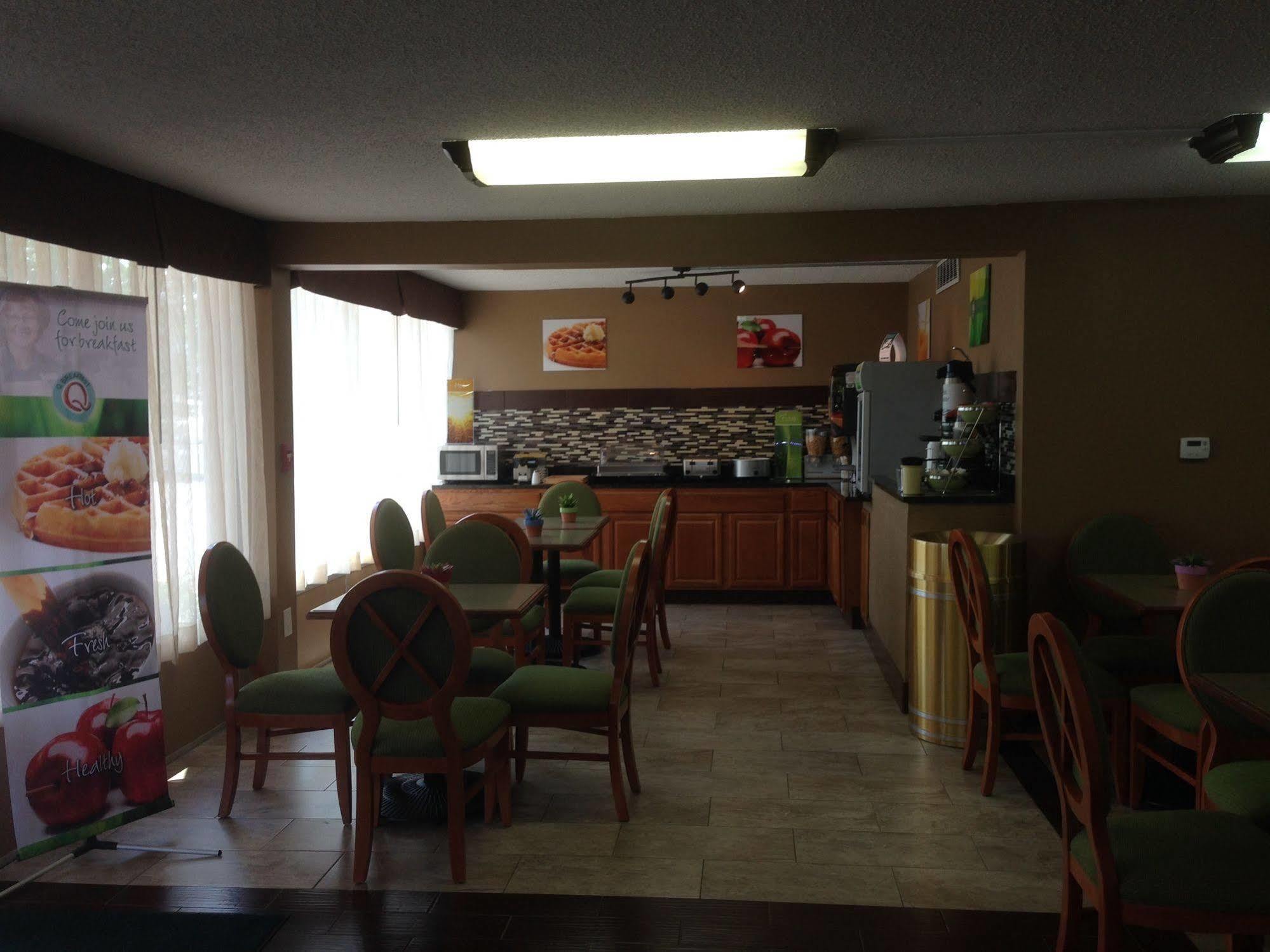 Quality Inn & Suites Horse Cave Exterior foto
